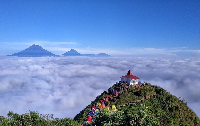 Hiking Gunung Andong